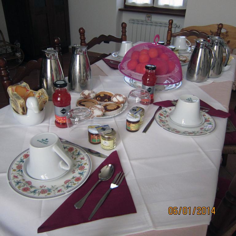 Bed And Breakfast Azienda Agricola Cascina Salazzaraマジェンタ エクステリア 写真