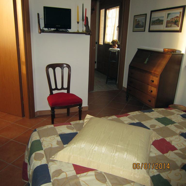 Bed And Breakfast Azienda Agricola Cascina Salazzaraマジェンタ エクステリア 写真